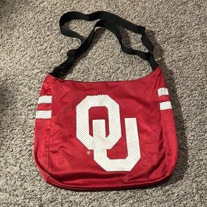 Oklahoma Sooners Red Crimson Purse‎ Hobo W Strap Zip Womens FAN •dom / box 32-1